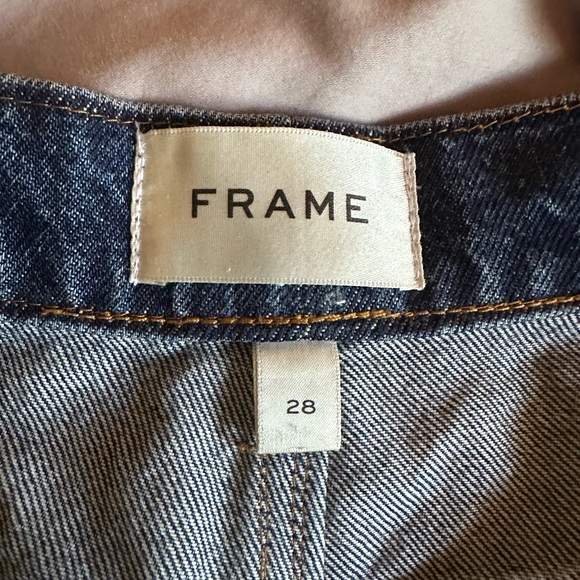 FRAME Low Slung Barrel Jeans, 100% Regenerative Cotton. Tailored. Retail: $298 - Picture 9 of 9